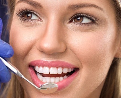 جراحی ایمپلنت دندان و نکاتی که باید درباره آن بدانید