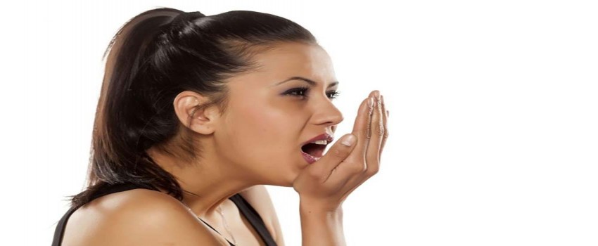علل بوی بد دهان و روش‌های پیشگیری